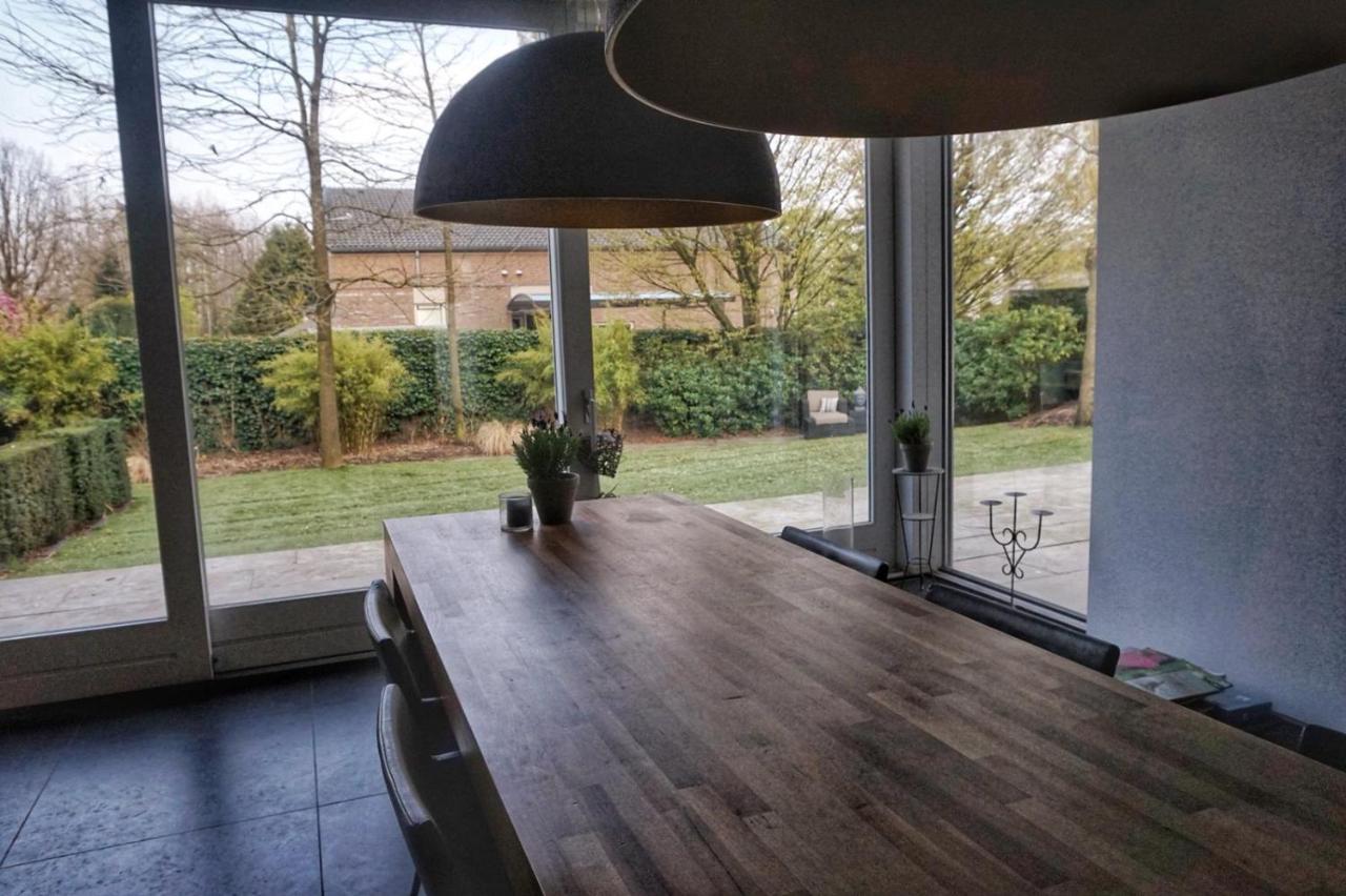 Bed & Wellness Boxtel, Luxe Kamer Met Airco En Eigen Badkamer, Ligbad Luaran gambar